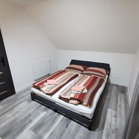 Nu Skool Apartments Liptovský Mikuláš Exteriör bild
